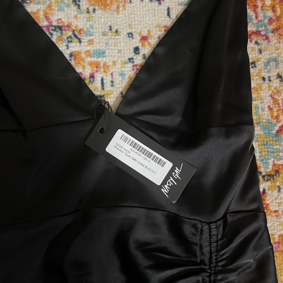 NEW- NASTY GAL HEAVENS TOUCH SATIN DRESS - Picture 6 of 8